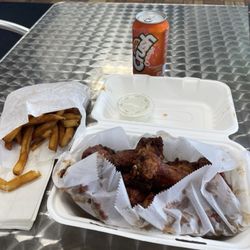La Pizza - Old Bay Fries and 10 pc Jumbo Honey BBQ Wings (8.6.24)