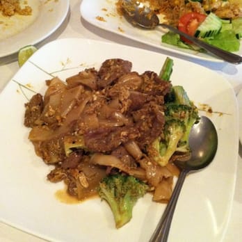 CK Pad Thai - Pad see eiw - Thai Near Me - Carol Stream, Illinois
