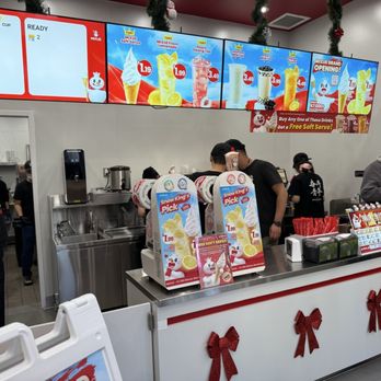 Mixue - Ice Cream & Frozen Yogurt Near Me - Los Angeles, California