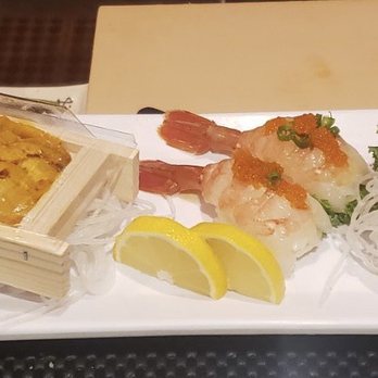 Hoshi Sushi - Uni, ama ebi - Sushi Bars Near Me - Fullerton, California