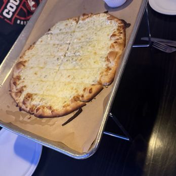 Need Pizza - Pizza Near Me - Cedar Rapids, Iowa