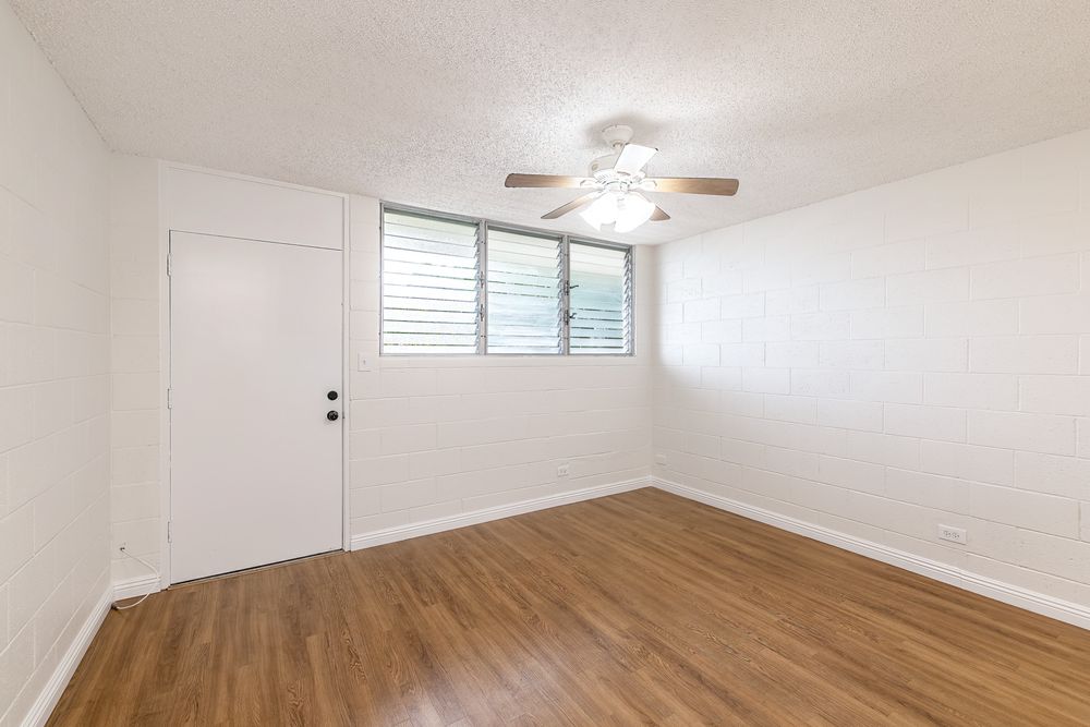 Slide of Hana Ho Painting