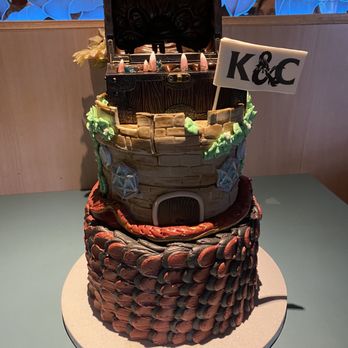 Cake by Sierra - Dungeons and Dragons cake - Custom Cakes Near Me - El Cajon, California
