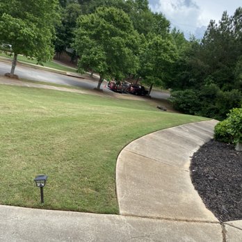Berry Good Lawn Serrvice - a view of a tree lined street - Lawn Services Near Me - McDonough, Georgia