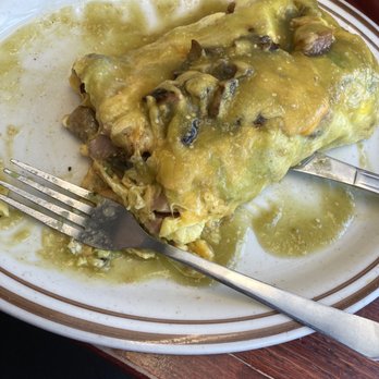Pondfield Cafe - California omelette with tomatillo salsa on top - Breakfast & Brunch Near Me - Bronxville, New York Pondfield Cafe - California omelette with tomatillo salsa on top - Breakfast & Brunch Near Me - Bronxville, New York