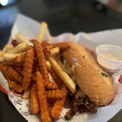 Plant Bae - Philly Cheese Bae Original Plant Fries