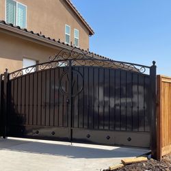 AMCO Custom Iron - Residential custom driveway gate