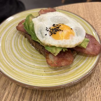 Waffle - Avocado toast - Creperies Near Me - Barcelona, B Waffle - Avocado toast - Creperies Near Me - Barcelona, B
