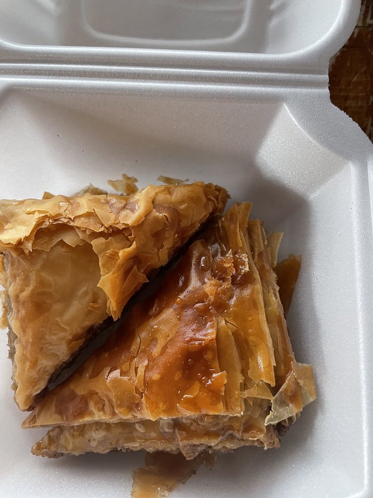 Food from Volta Taverna