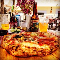 Pizzería Fiamma - Pizza 4 Stagioni