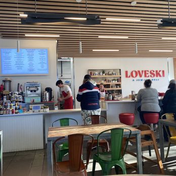 Loveski - Napa - Inside look - corner of Oxbow market - Delis Near Me - Napa, California Loveski - Napa - Inside look - corner of Oxbow market - Delis Near Me - Napa, California