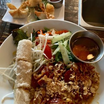 Meekong Kitchen - Vietnamese Near Me - Seattle, Washington