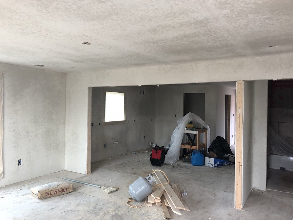 Slide of Salvador Roofing Services