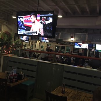 Hurricane Grill & Wings - Chicken Wings Near Me - Lindenhurst, New York Hurricane Grill & Wings - Chicken Wings Near Me - Lindenhurst, New York