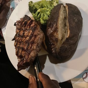 Dantanna's - 14oz Ribeye - Sports Bars Near Me - Atlanta, Georgia