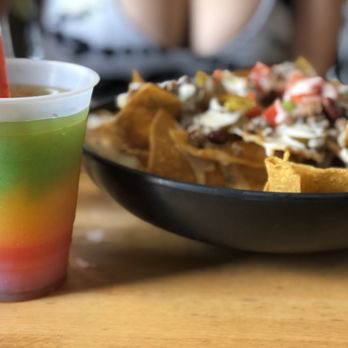 Wet Willie's - Bob Marley's and some bomb nachos - Cocktail Bars Near Me - Tybee Island, Georgia
