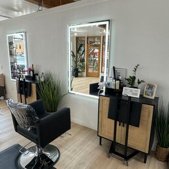 La Ruche Beauty Bar - Permanent Makeup Near Me - Redlands, California La Ruche Beauty Bar - Permanent Makeup Near Me - Redlands, California