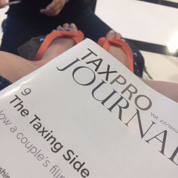 La Joie Nails - Relaxing and catching up on reading. - Nail Salons Near Me - Zionsville, Indiana La Joie Nails - Relaxing and catching up on reading. - Nail Salons Near Me - Zionsville, Indiana