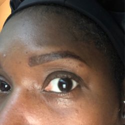 UB Brow Bar - Henna eyebrows