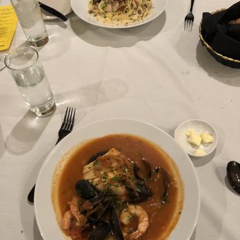 BISTR09 - Bouillabaisse and Spaghetti Carbonara. - Bars Near Me - San Antonio, Texas BISTR09 - Bouillabaisse and Spaghetti Carbonara. - Bars Near Me - San Antonio, Texas