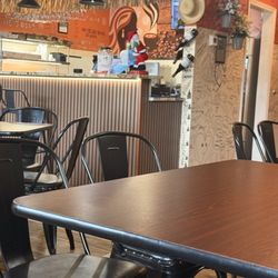 Lily's  Market  Cafeteria - Kitchen