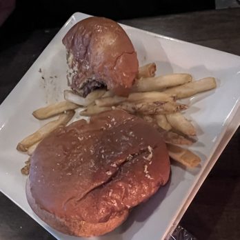 Harrison’s Speakeasy - Kids sliders.. lil boy liked 'em... my pallet thought the meat and bun to be a bit dry... - Restaurants Near Me - Harrison Township, Michigan Harrison’s Speakeasy - Kids sliders.. lil boy liked 'em... my pallet thought the meat and bun to be a bit dry... - Restaurants Near Me - Harrison Township, Michigan