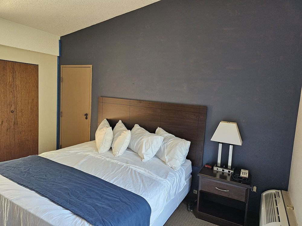 LODGE AT CHALK HILL Updated July 2024 35 Photos & 24 Reviews 2920 National Pike Rd, Chalk