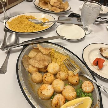 Mediterraneo Restaurant - Spanish Near Me - Bayonne, New Jersey