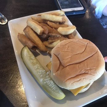Joe’s Waterfront - Kids cheeseburger & fries - Burgers Near Me - Boston, Massachusetts Joe’s Waterfront - Kids cheeseburger & fries - Burgers Near Me - Boston, Massachusetts