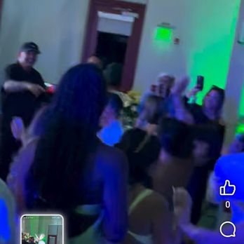 Rexie Events - Packed dance floor - DJs Near Me Rexie Events - Packed dance floor - DJs Near Me
