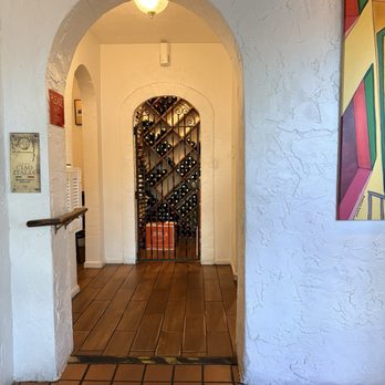 Enzo's on the Lake - Entryway - Italian Near Me - longwood, Florida