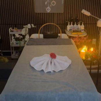 Red Hill Head Spa & Barber - Head Spa Treatment Bed - Day Spas Near Me - Tustin, California