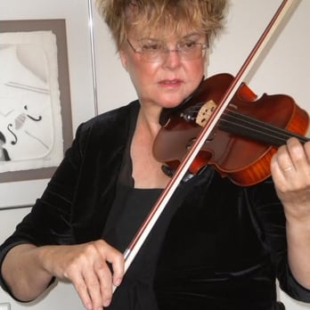 Ann Dunn Violin Lessons - Ann Dunn playing violin - Musical Instruments & Teachers Near Me Ann Dunn Violin Lessons - Ann Dunn playing violin - Musical Instruments & Teachers Near Me
