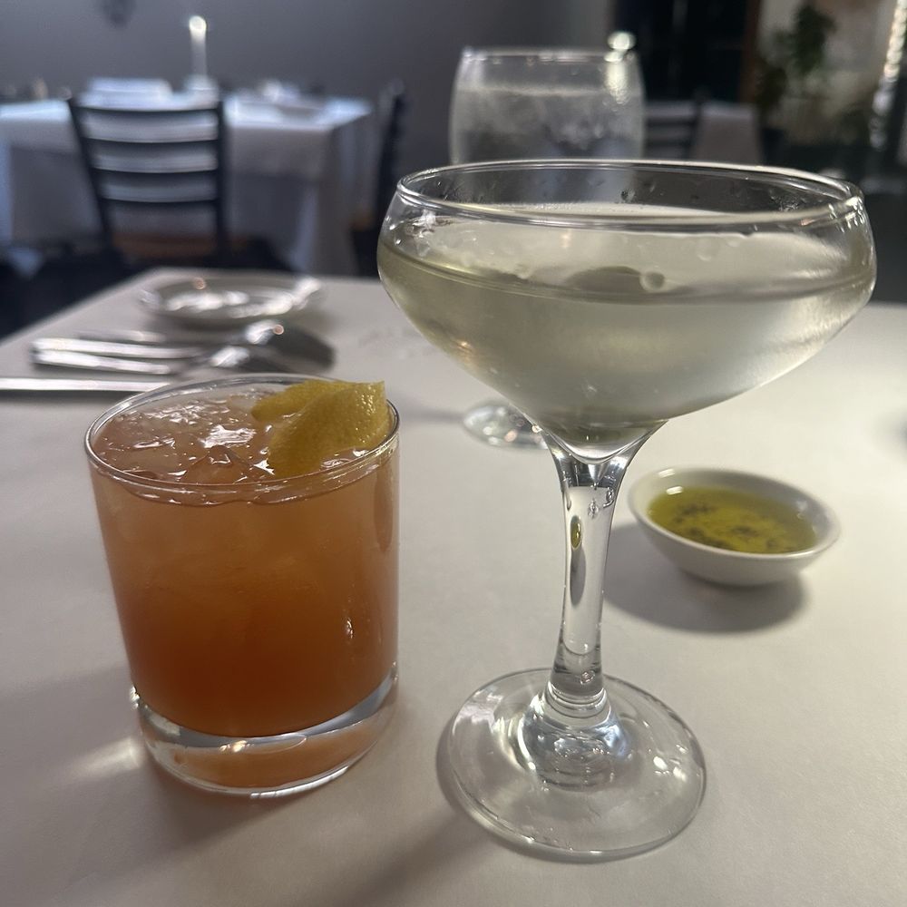 Bari Ristorante - dirty martini  old fashion - Italian Near Me - Memphis, Tennessee
