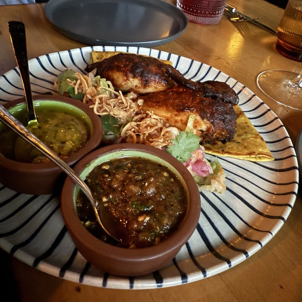 Mirra - Pollo rostizado - Mexican Near Me - Chicago, Illinois Mirra - Pollo rostizado - Mexican Near Me - Chicago, Illinois