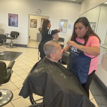 Pro-Cuts - The whole time she kept saying " I do what the customer tells me." She sounded so unprofessional. - Hair Salons Near Me - Lubbock, Texas Pro-Cuts - The whole time she kept saying " I do what the customer tells me." She sounded so unprofessional. - Hair Salons Near Me - Lubbock, Texas