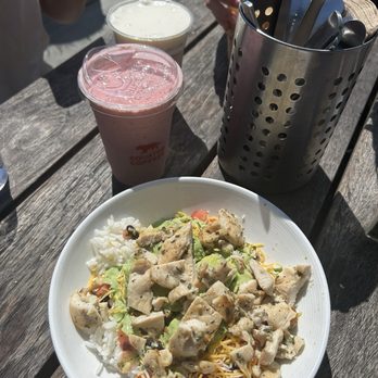 Sausalito Equator - Chicken Burrito Bowl (GF) Bridgeway Berry Smoothie - Coffee & Tea Near Me - Sausalito, California Sausalito Equator - Chicken Burrito Bowl (GF) Bridgeway Berry Smoothie - Coffee & Tea Near Me - Sausalito, California