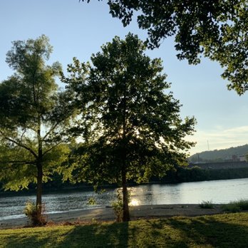 Virginia Point Park - Parks Near Me - Kenova, West Virginia Virginia Point Park - Parks Near Me - Kenova, West Virginia