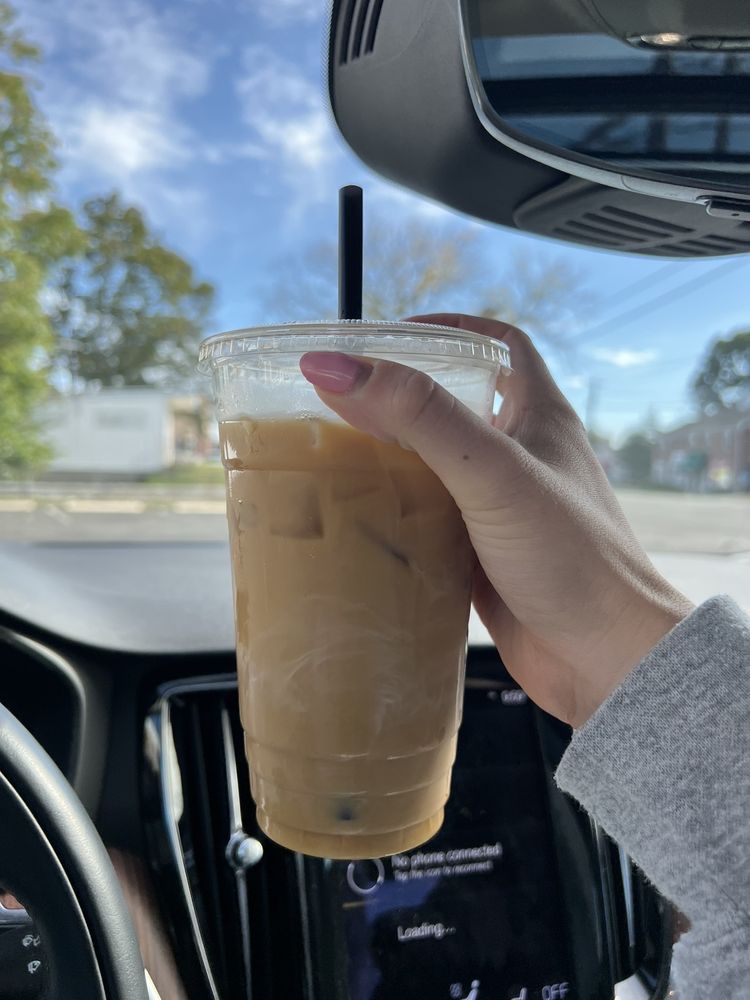 DOUGHNUT INN Updated September 2024 51 Reviews 562 Post Rd