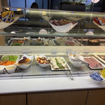 Lufthansa Senator Lounge - Airport Lounges Near Me - Newark, New Jersey