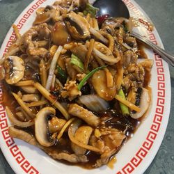 Le's Chinese Restaurant - Shredded pork in Peking sauce