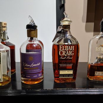 Heaven Hill Bourbon Experience - Connoisseur's experience - Pikesville Rye, William Heavenhill, Elijah Craig Barrel Proof, and Bernheim Original - Tours Near Me - Bardstown, Kentucky