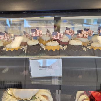 Nothing Bundt Cakes - Mini bundtini - would suggest go for a bundtlet at minimum - Bakeries Near Me - Kirkland, Washington Nothing Bundt Cakes - Mini bundtini - would suggest go for a bundtlet at minimum - Bakeries Near Me - Kirkland, Washington