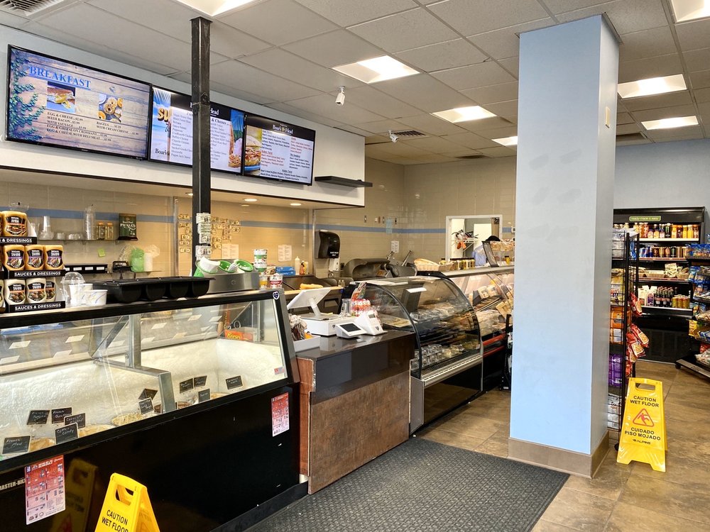 LOCAL DELI & CREAMER Updated September 2024 59 Photos 21 Asylum St, Hartford, Connecticut