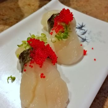 Kabuki Sushi - Hotate Nigiri (very creamy mouth feel and delicate sweetness) - Sushi Bars Near Me - Kansas City, Missouri