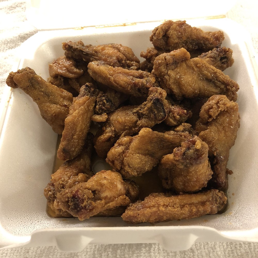 Fresco Pizza and Wings Logo