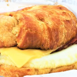 Dunkin' - Maple Sugar Bacon Breakfast Sandwich