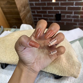 Holly and Hudson - Nail Salons Near Me - Newport Beach, California Holly and Hudson - Nail Salons Near Me - Newport Beach, California