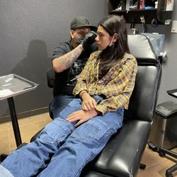 Black Lotus Tattoo Studio - Cleaning and prepping for a daith!
