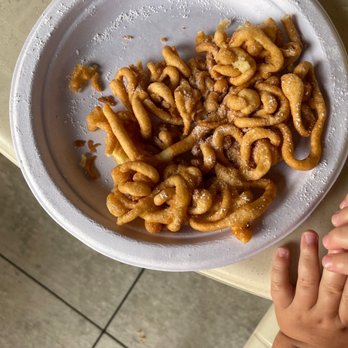 Raging Waves Waterpark - Funnel cake - Amusement Parks Near Me - Yorkville, Illinois